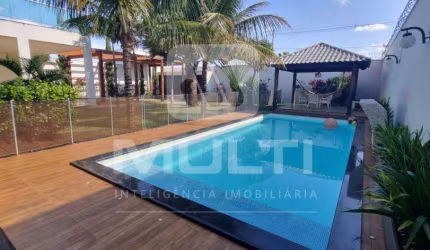 Casa com 3 quartos à venda no Jardim Sul, Uberlândia  por R$ 1.990.000