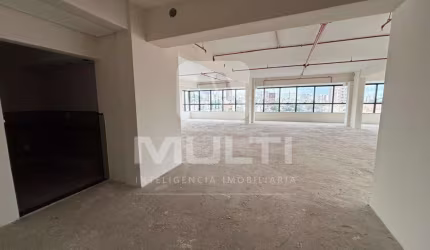 Sala comercial à venda no Tabajaras, Uberlândia  por R$ 2.079.000