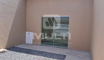 Casa com 2 quartos à venda no Jardim Ipanema I, Uberlândia  por R$ 300.000