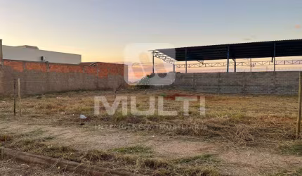 Terreno comercial à venda no Minas Gerais, Uberlândia  por R$ 172.000