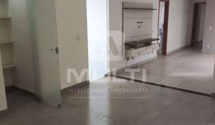Casa em condomínio fechado com 2 quartos à venda no Pacaembu, Uberlândia  por R$ 360.000