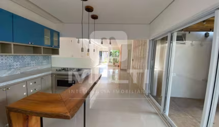 Casa em condomínio fechado com 3 quartos à venda em Laranjeiras, Uberlândia  por R$ 1.100.000