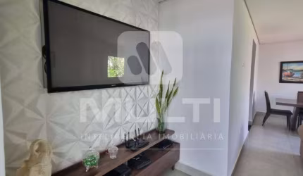 Casa com 4 quartos à venda no Jaraguá, Uberlândia  por R$ 550.000
