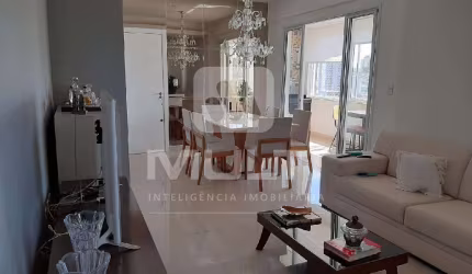 Apartamento com 3 quartos à venda em Saraiva, Uberlândia  por R$ 900.000