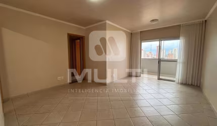 Apartamento com 3 quartos à venda no Osvaldo Rezende, Uberlândia  por R$ 550.000
