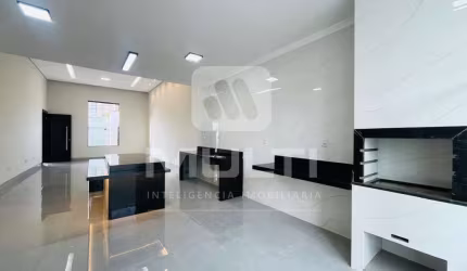 Casa com 3 quartos à venda em Granada, Uberlândia  por R$ 850.000