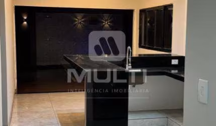 Casa com 3 quartos à venda no Jardim Patrícia, Uberlândia  por R$ 1.170.000
