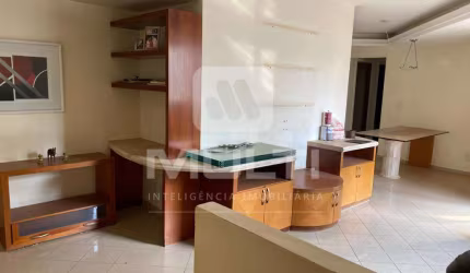 Apartamento com 3 quartos à venda no Osvaldo Rezende, Uberlândia  por R$ 650.000