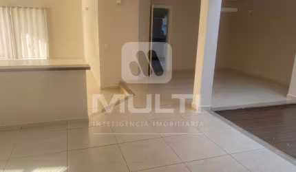 Casa com 4 quartos à venda no Morada da Colina, Uberlândia  por R$ 1.500.000