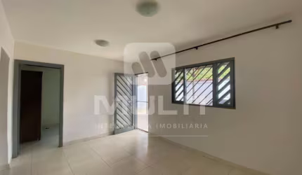 Casa com 5 quartos à venda no Jardim Auroras, Uberlândia  por R$ 400.000