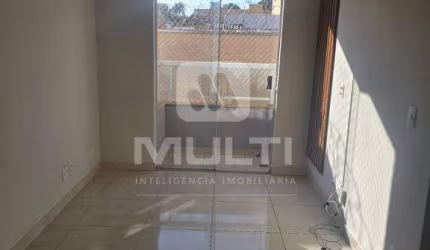 Apartamento com 2 quartos à venda em Saraiva, Uberlândia  por R$ 280.000