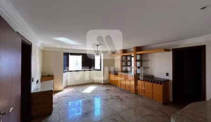Apartamento com 4 quartos à venda no Fundinho, Uberlândia  por R$ 900.000