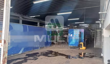 Barracão / Galpão / Depósito à venda no Brasil, Uberlândia  por R$ 10.000.000
