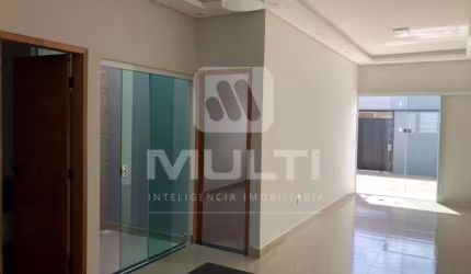 Casa em condomínio fechado com 2 quartos à venda no Jardim Holanda, Uberlândia  por R$ 335.000