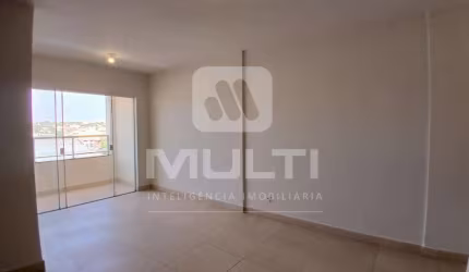 Apartamento com 3 quartos à venda no Presidente Roosevelt, Uberlândia  por R$ 390.000