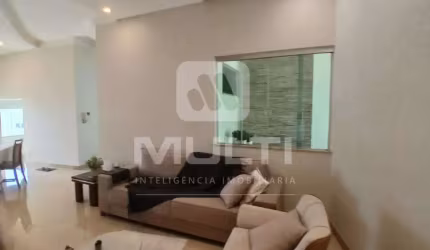 Casa com 3 quartos à venda no City Uberlândia, Uberlândia  por R$ 1.650.000