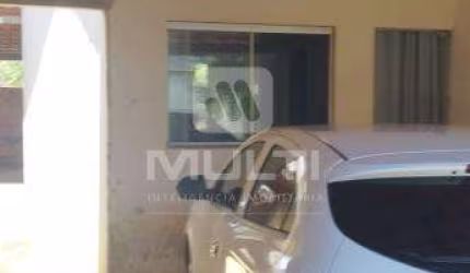 Casa com 2 quartos à venda no Jardim Sucupira, Uberlândia  por R$ 265.000