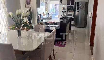 Casa com 4 quartos à venda no Tibery, Uberlândia  por R$ 1.100.000