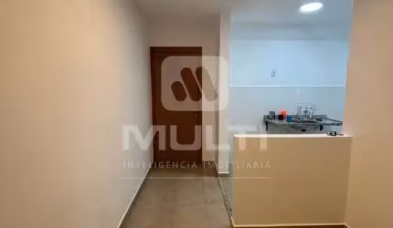 Apartamento com 2 quartos à venda no Shopping Park, Uberlândia  por R$ 370.000