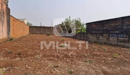 Terreno comercial à venda no Dona Zulmira, Uberlândia  por R$ 180.000