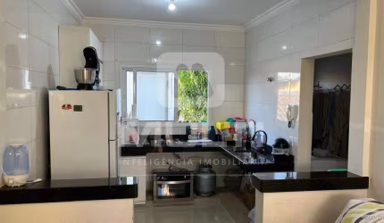 Apartamento com 2 quartos à venda no Jardim Auroras, Uberlândia  por R$ 285.000