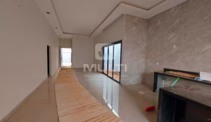 Casa com 3 quartos à venda no Novo Mundo, Uberlândia  por R$ 1.100.000