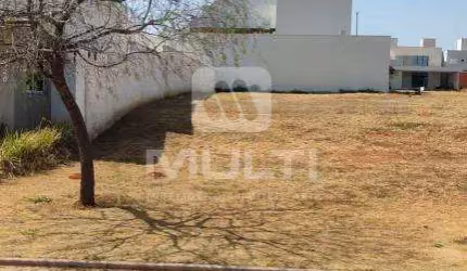 Terreno em condomínio fechado à venda no Alphaville, Uberlândia  por R$ 690.000