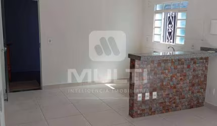 Casa com 3 quartos à venda no Canaã, Uberlândia  por R$ 255.000
