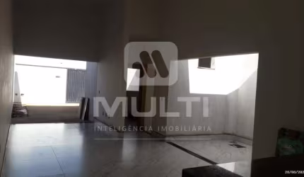 Casa com 3 quartos à venda no Jardim Ipanema I, Uberlândia  por R$ 370.000