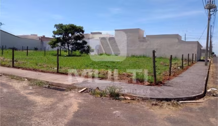 Terreno comercial à venda no Bosque dos Buritis, Uberlândia  por R$ 500.000