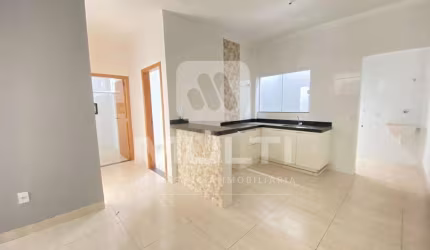 Apartamento com 2 quartos à venda no Morumbi, Uberlândia  por R$ 195.000