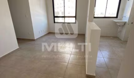 Apartamento com 2 quartos à venda no Grand Ville, Uberlândia  por R$ 230.000
