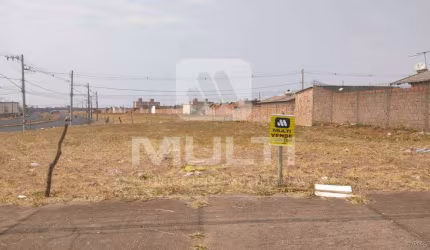 Terreno à venda no Residencial Pequis, Uberlândia  por R$ 790.000