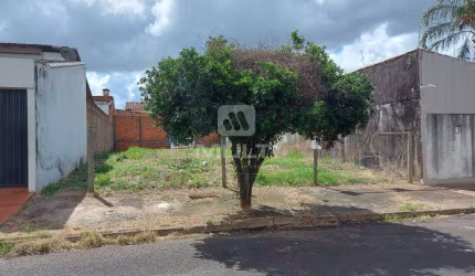 Terreno comercial à venda na Cidade Jardim, Uberlândia  por R$ 295.000
