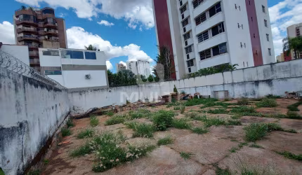 Terreno comercial à venda no Martins, Uberlândia  por R$ 950.000