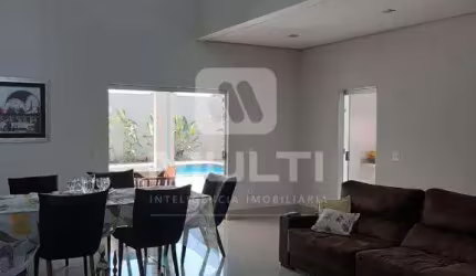 Casa com 3 quartos à venda no Jardim Karaíba, Uberlândia  por R$ 2.300.000