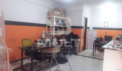 Barracão / Galpão / Depósito à venda no Brasil, Uberlândia  por R$ 1.200.000