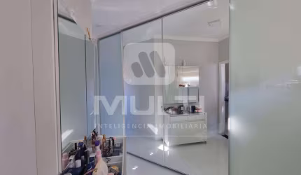 Casa com 4 quartos à venda no Morada da Colina, Uberlândia  por R$ 2.100.000
