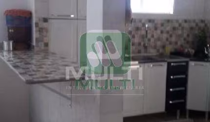 Casa com 3 quartos à venda no Canaã, Uberlândia  por R$ 480.000