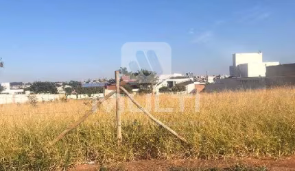 Terreno à venda no Morada da Colina, Uberlândia  por R$ 743.325