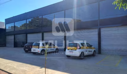 Barracão / Galpão / Depósito para alugar no Planalto, Uberlândia  por R$ 14.000