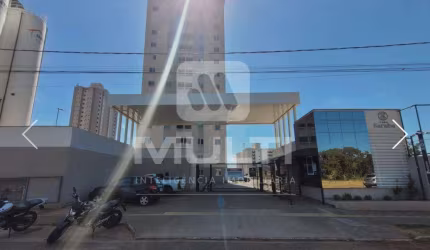 Apartamento com 2 quartos para alugar em Laranjeiras, Uberlândia  por R$ 1.300