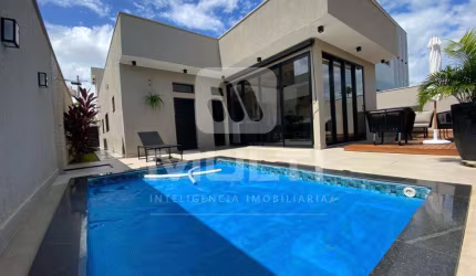 Casa em condomínio fechado com 3 quartos para alugar em Laranjeiras, Uberlândia  por R$ 13.000