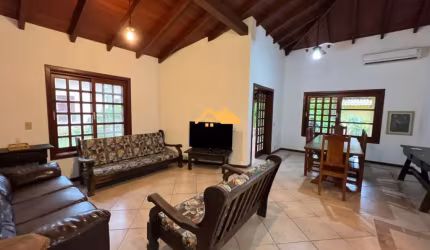 CASA EM CONDOMÍNIO NA PRAIA DE CAMBURIZINHO