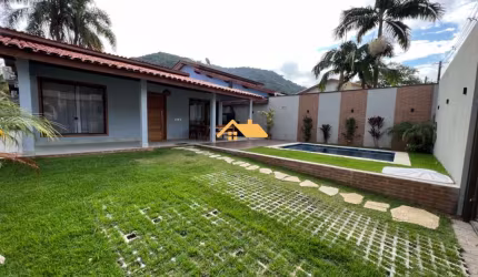 CASA NA PRAIA DE JUQUEHY A VENDA