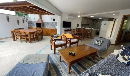 CASA EM CONDOMÍNIO NA PRAIA DE JUQUEHY