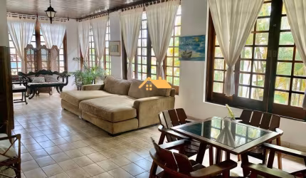 CASA NA PRAIA DE JUQUEHY A VENDA