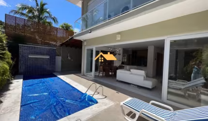 Imóvel de Luxo em Condomínio: Casa de 5 quartos e 5 suítes em Juquehy, São Sebastião-SP - 300m² - Venda ou Locação