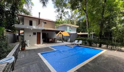 CASA NA PRAIA DE JUQUEHY A VENDA