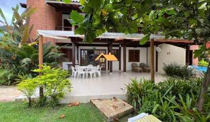 CASA NA PRAIA DE JUQUEHY FRENTE AO MAR